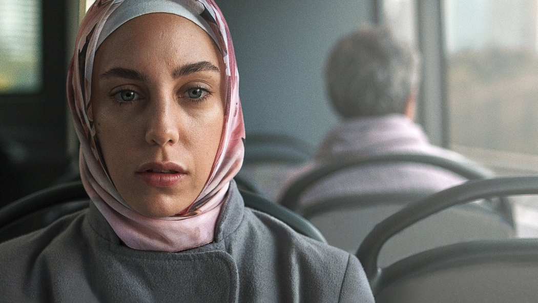 Bir Başkadır 1. Sezon 2. Bölüm izle